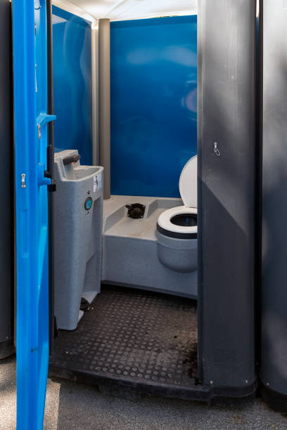 Best Portable restroom trailer rental  in Summerside, OH