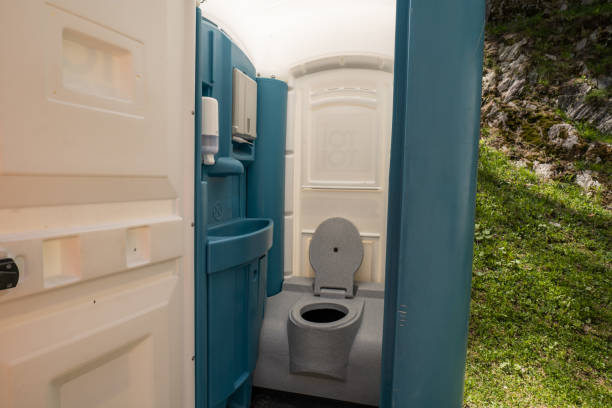 Best Luxury portable toilet rental  in Summerside, OH